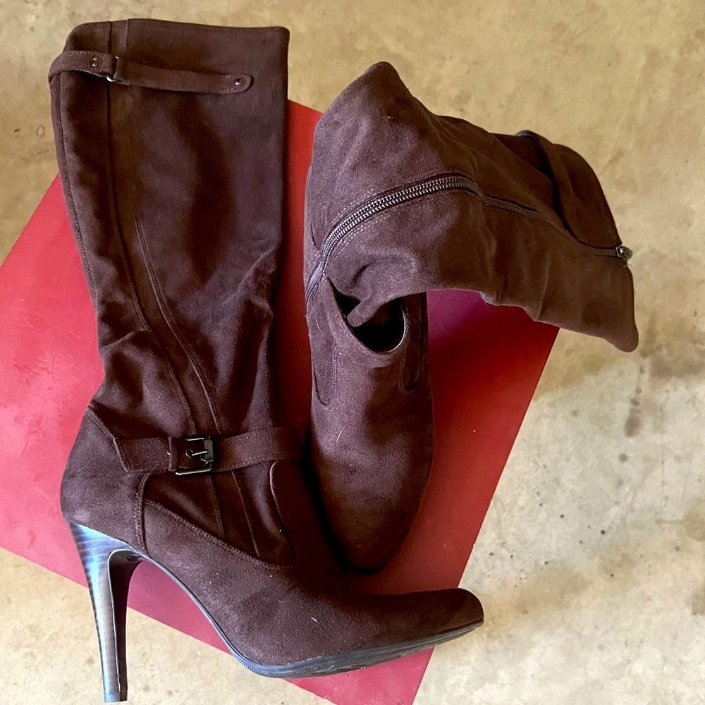 Marc Fisher sueded high heeled boots